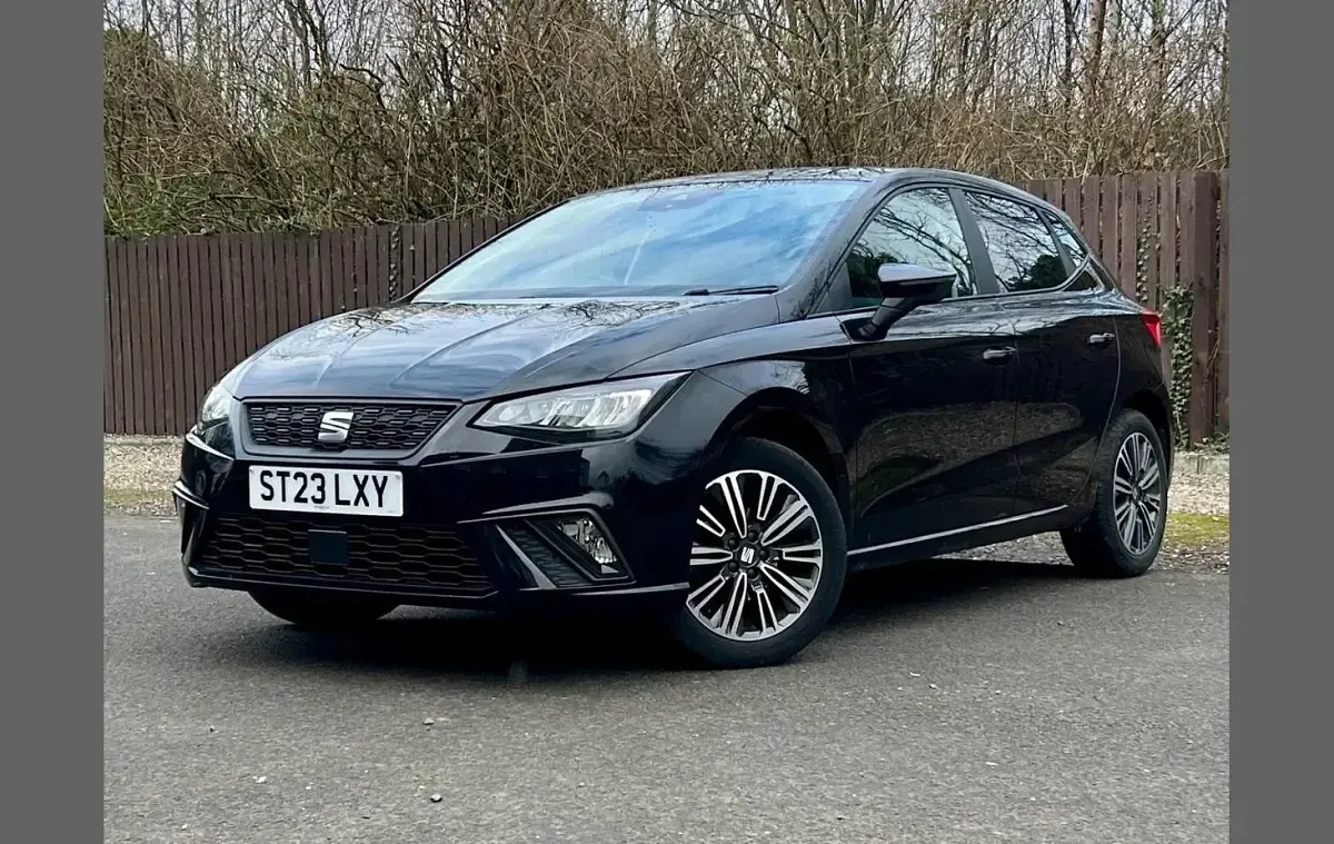 Usado Seat Ibiza SE 94 HP (69 kW) 2023 Preto Citadino