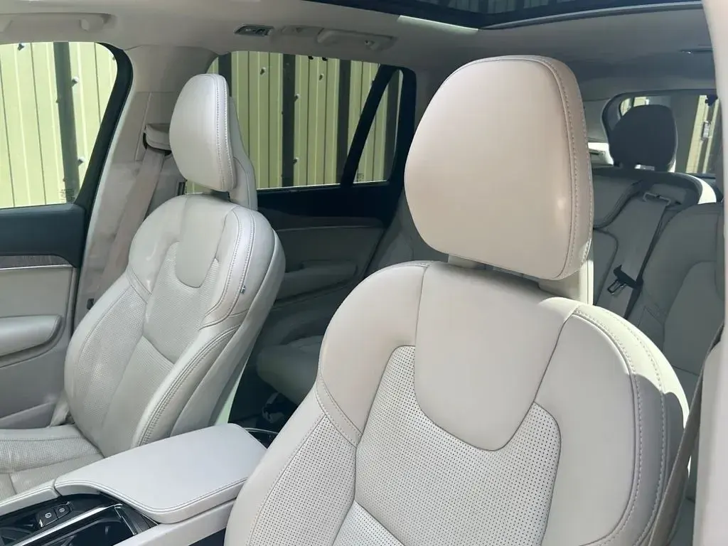 Used Volvo XC90 Inscription 235 HP (172 kW) 2021 Grey SUV