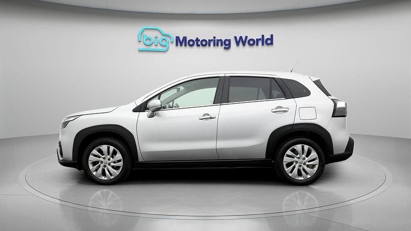 Usado Suzuki SX4 S-Cross 116 HP (85 kW) 2023 Prateado SUV