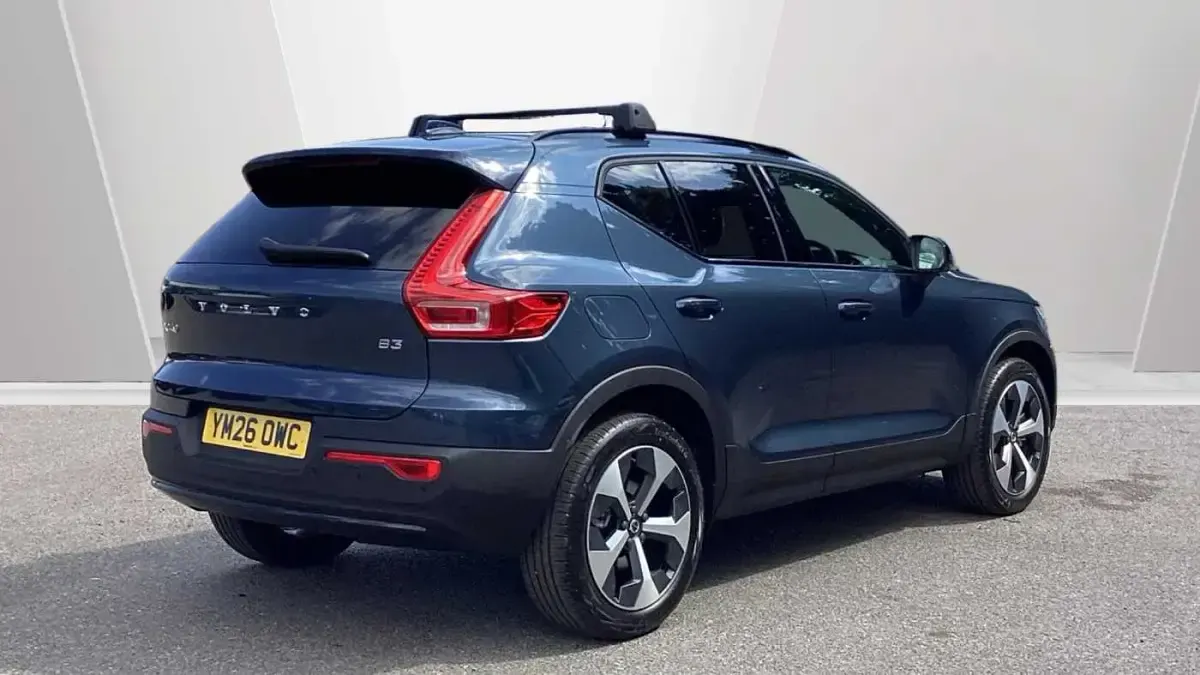 New Volvo XC40 Plus 161 HP (118 kW) 2027 SUV