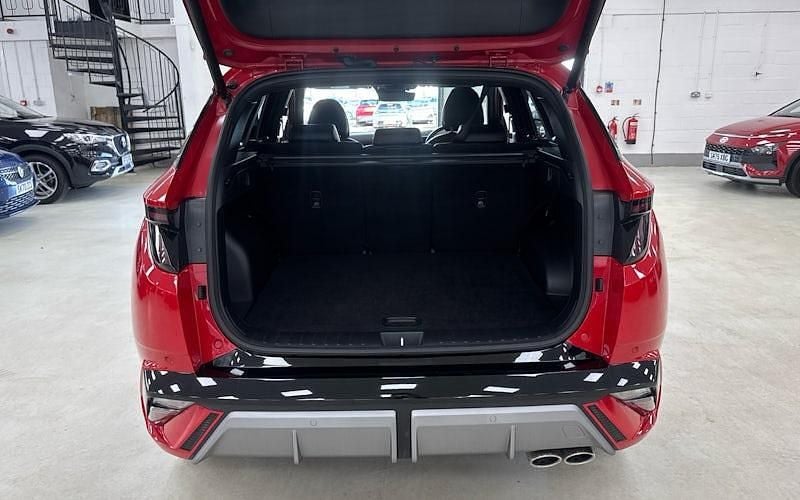 Used Hyundai Tucson N Line 215 HP (158 kW) 2025 Red SUV