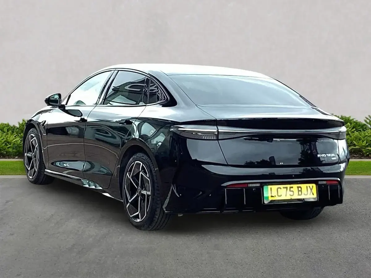 Used BYD Seal 389 kW (530 HP) 2025 Black Sedan