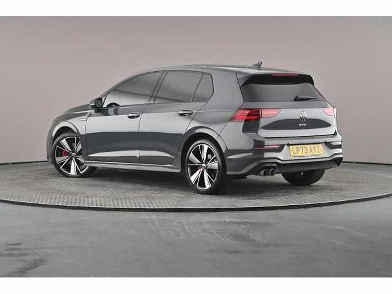 Used VW Golf VIII 200 HP (147 kW) 2023