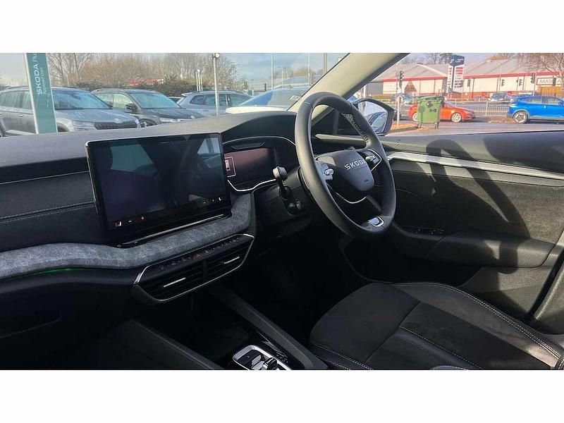 Used Skoda Octavia SE L 147 HP (108 kW) 2025 Black Estate