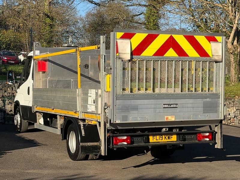 Used Iveco Daily 2019 Polar white Sedan