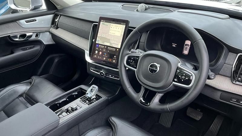 Used Volvo XC90 Ultra 449 HP (330 kW) 2025 Silver SUV