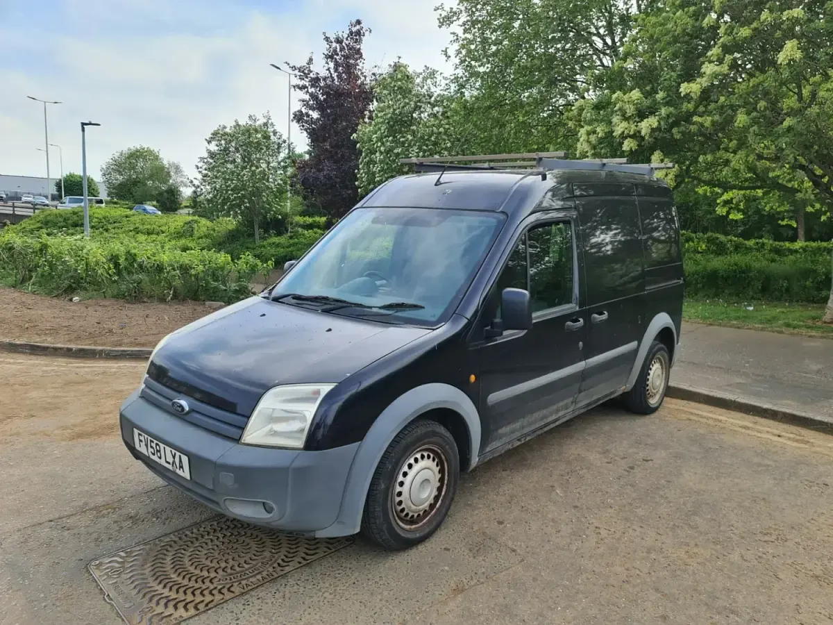 Używany Ford Transit Connect 2008 Czarny Minivan
