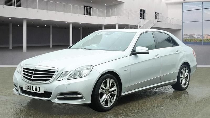 Used Mercedes E220 Avantgarde 2011 Silver Sedan