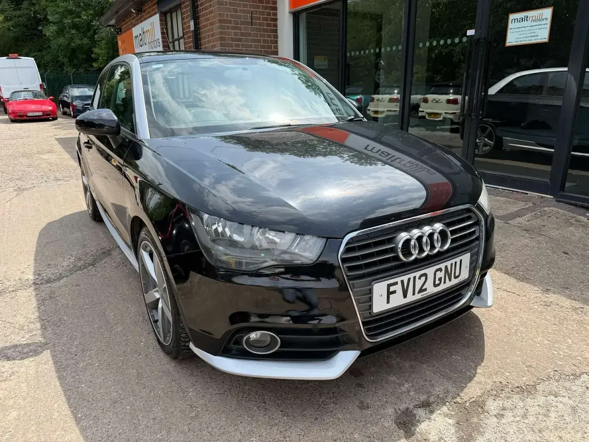 Used Audi A1 Design 86 HP (63 kW) 2012 Black Hatchback