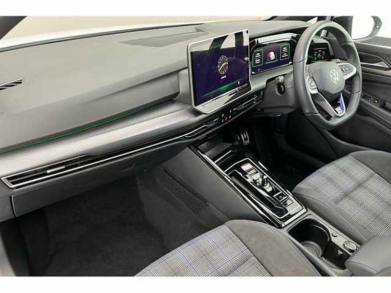 Used VW Golf VIII 272 HP (200 kW) 2024