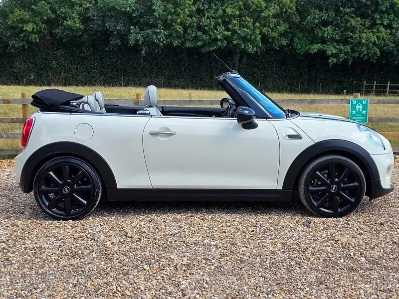 Used Mini Cooper Cabriolet 2016 White Cabriolet