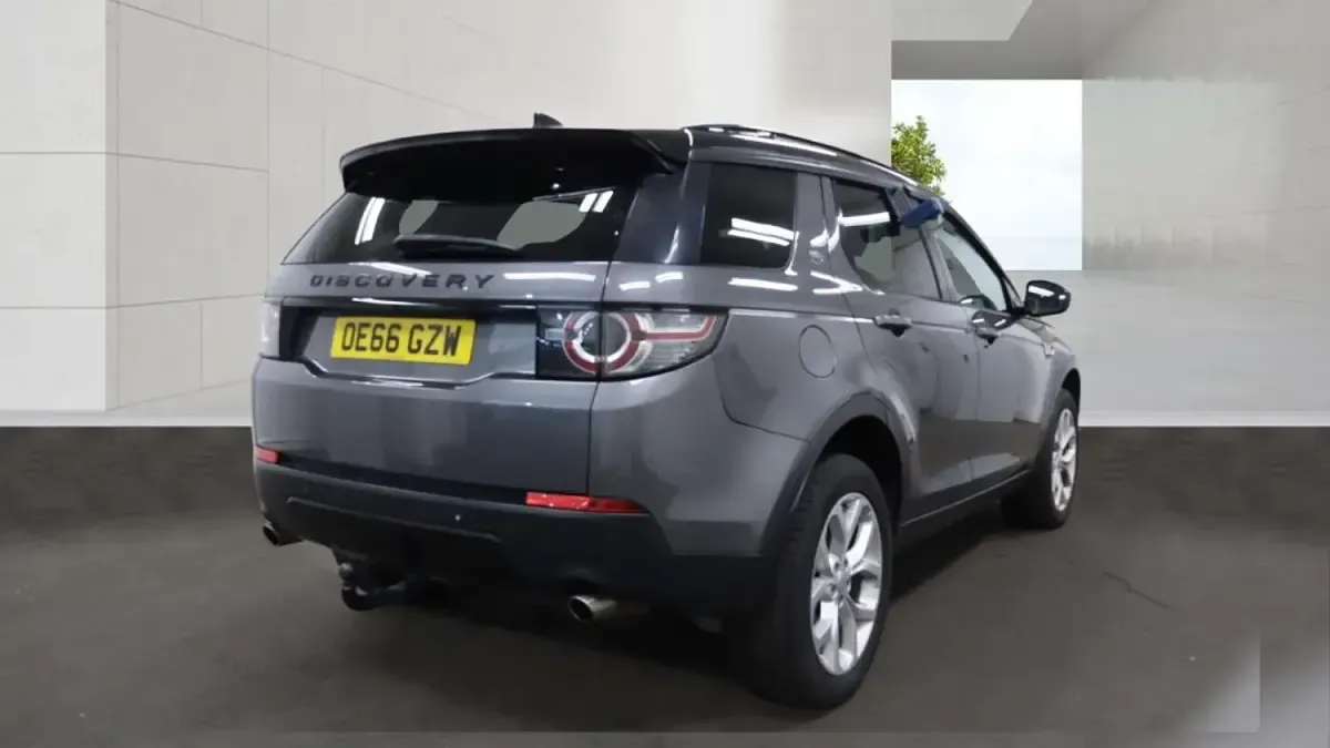 Used Land Rover Discovery Sport HSE 180 HP (132 kW) 2017 Grey SUV