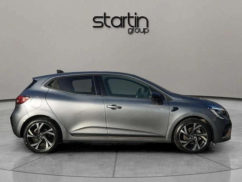 Usado Renault Clio V Engineered 145 HP (106 kW) 2023 Cinzento Citadino