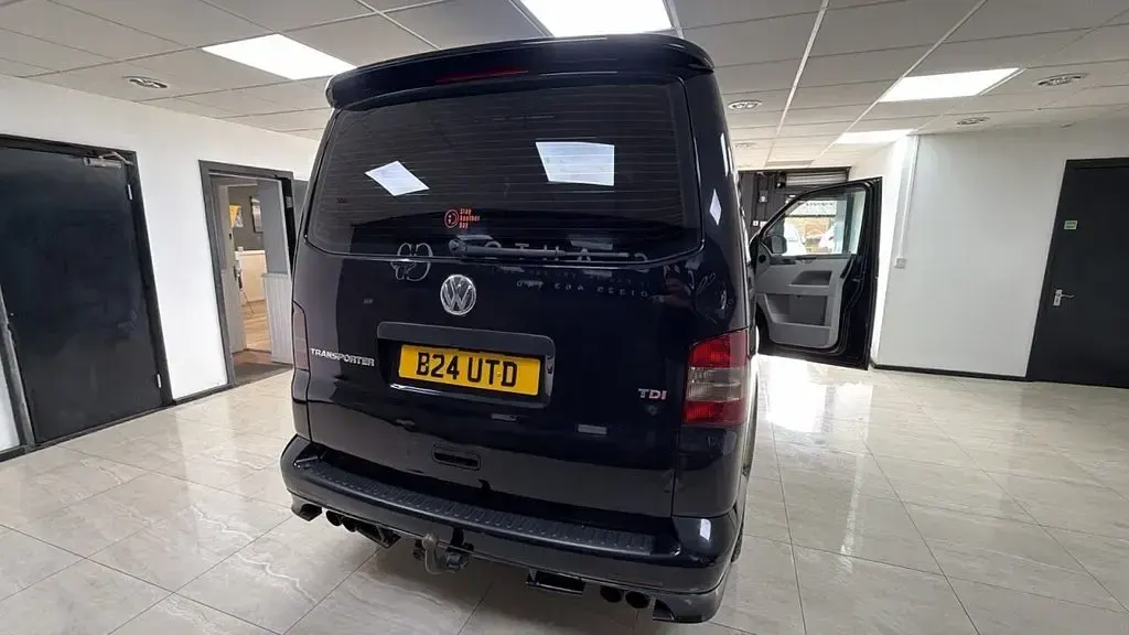 Used VW T5 180 HP (132 kW) 2012 Black Van