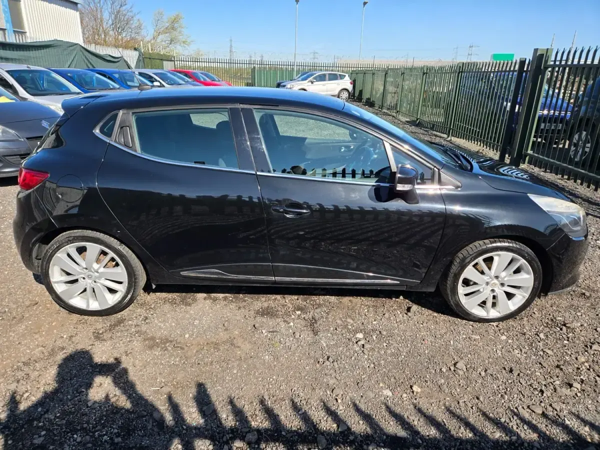 Usado Renault Clio IV Dynamique 2014 Preto Citadino