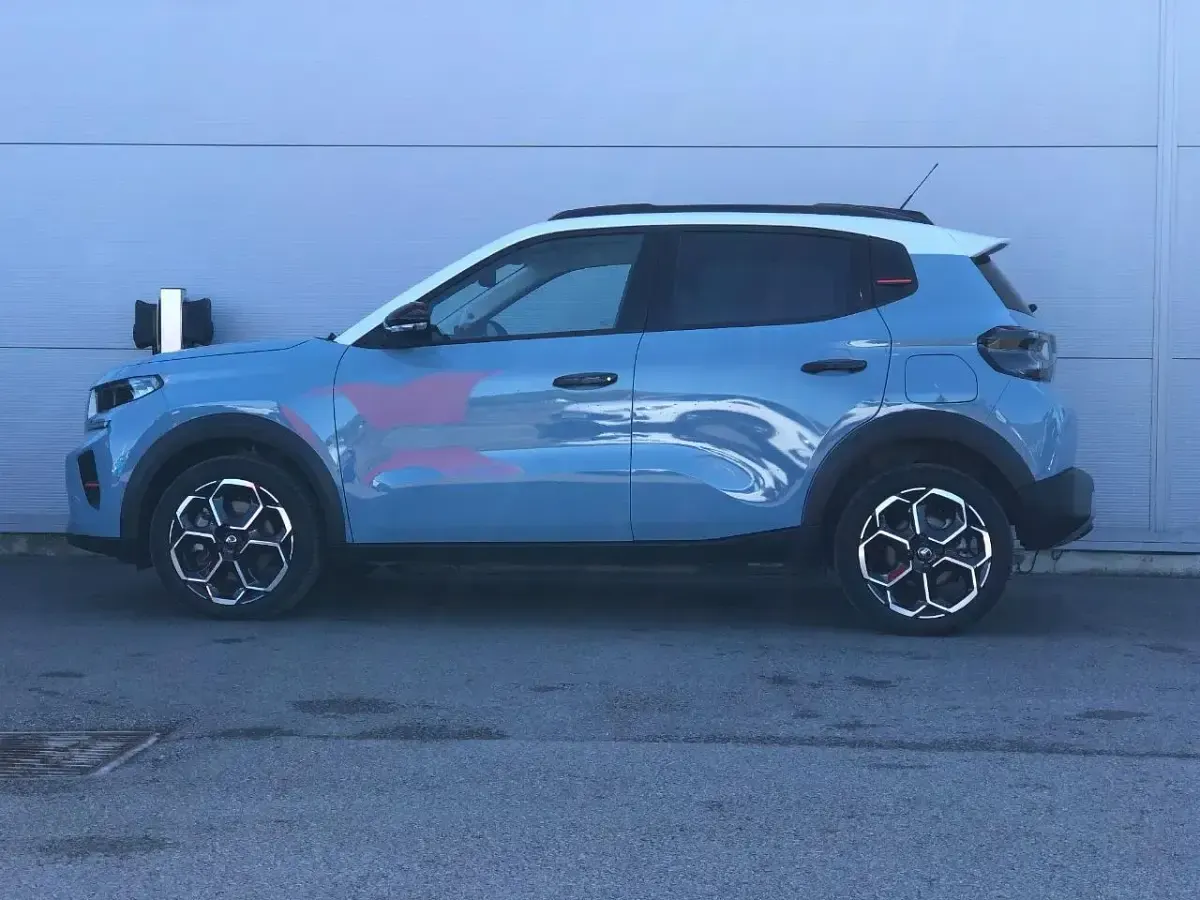 Used Citroën e-C3 83 kW (113 HP) 2024 Blue Hatchback