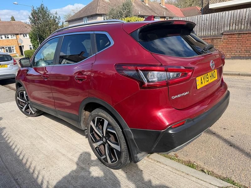 Used Nissan Qashqai Tekna 2019 Red SUV