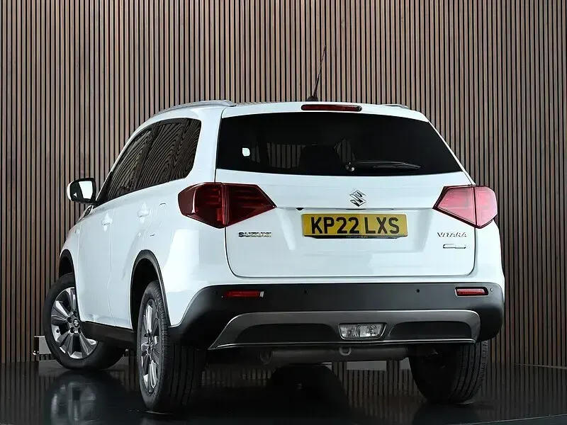 Used Suzuki Vitara SZ-T 129 HP (94 kW) 2022 White SUV