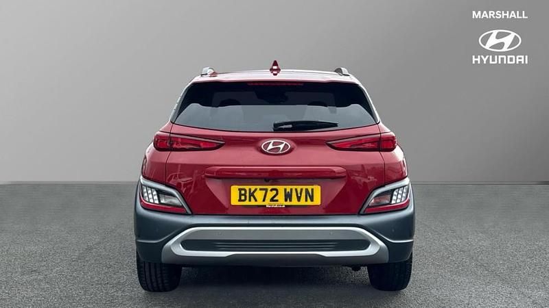 Used Hyundai Kona Premium 141 HP (103 kW) 2022 Red SUV