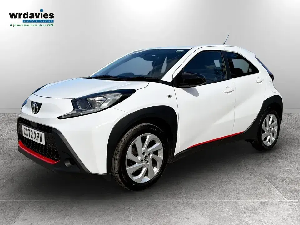 Usado Toyota Aygo X PURE 72 HP (52 kW) 2022 Branco SUV