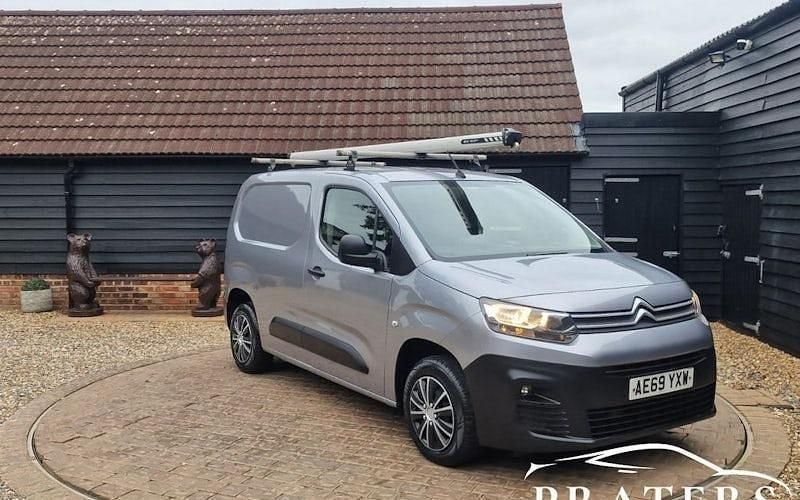 Second-hand Citroën Berlingo 76 CP (55 kW) 2021 Monovolum