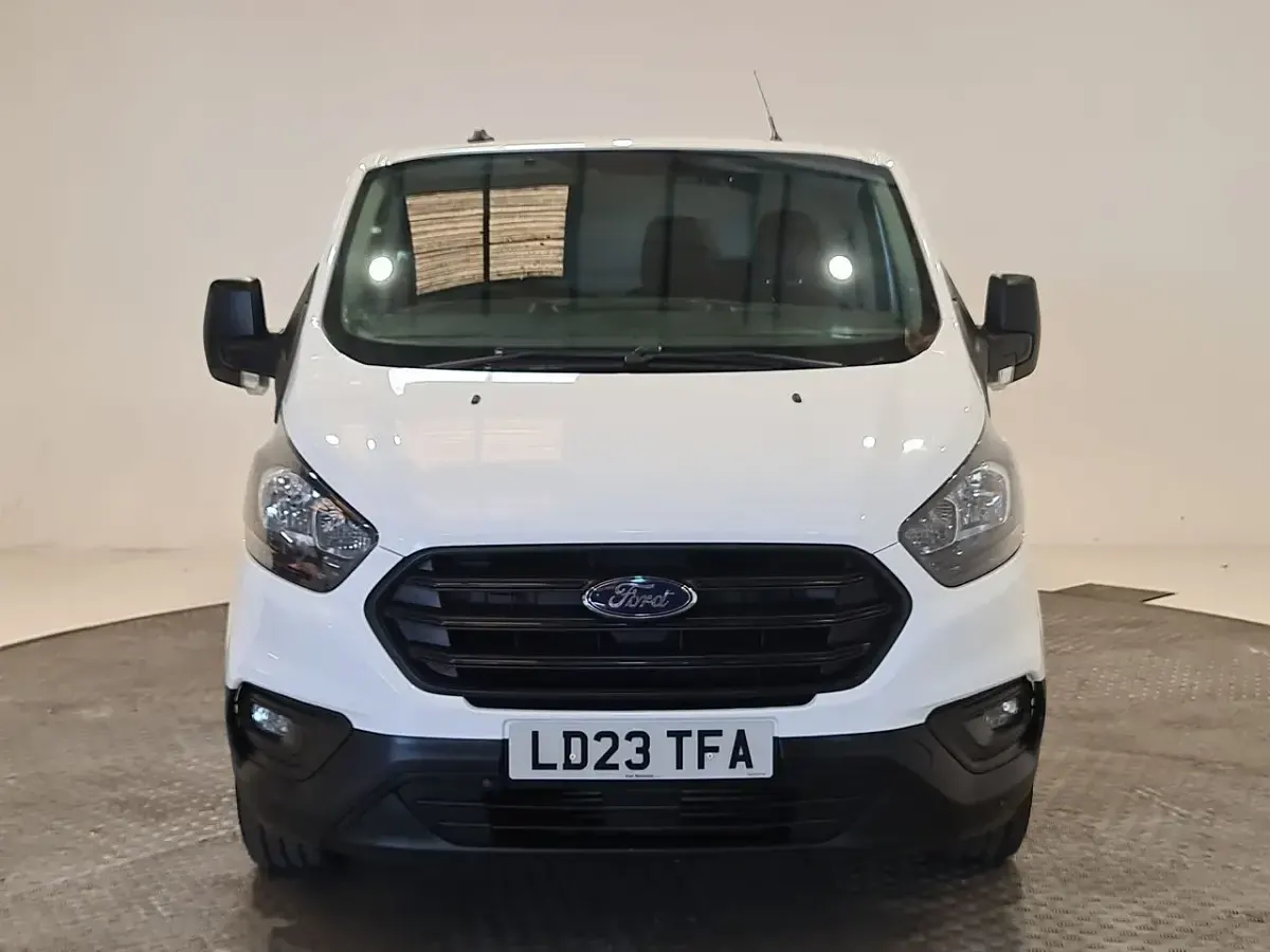 Used Ford Transit Custom 130 HP (95 kW) 2023 White Van