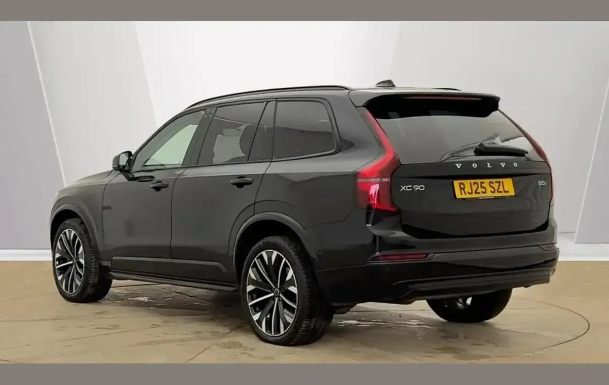 Used Volvo XC90 Ultra 455 HP (334 kW) 2025 Black SUV