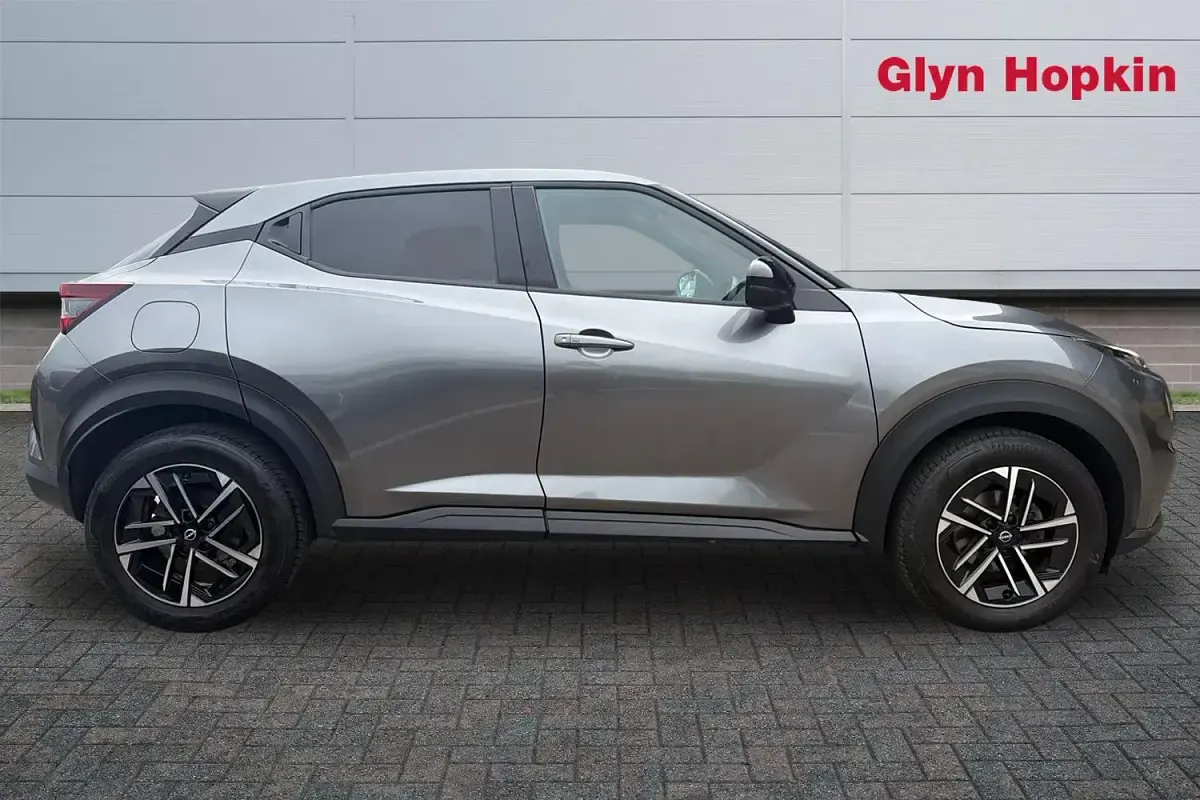 Used Nissan Juke N-Connecta 114 HP (83 kW) 2025 Grey SUV
