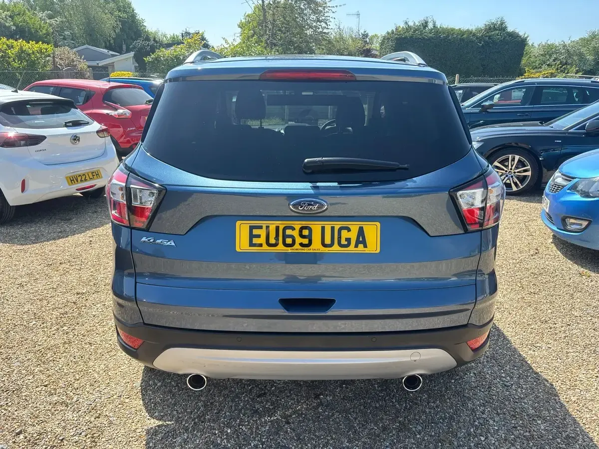 Used Ford Kuga Titanium 150 HP (110 kW) 2019 Blue SUV