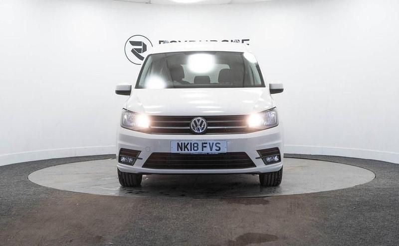 Used VW Caddy Maxi Life Life 102 HP (75 kW) 2018 White MPV