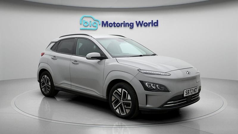 Used Hyundai Kona Premium 150 kW (204 HP) 2022 Grey SUV