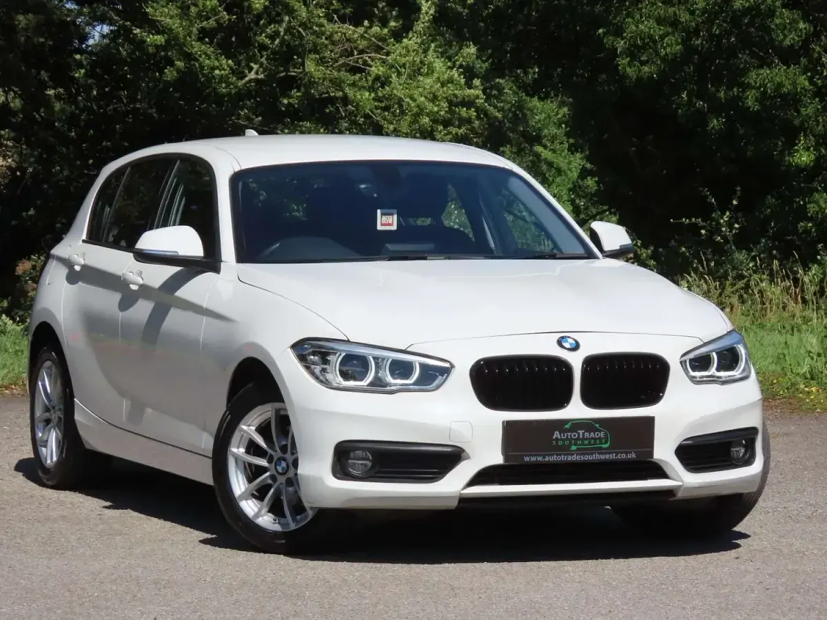 Used BMW 116 Comfort Edition 2019 White Hatchback