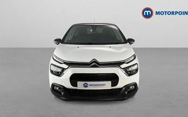 Used Citroën C3 PureTech 110 HP (80 kW) 2024 White Hatchback