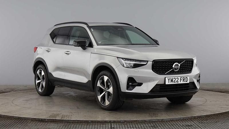Used 2023 Volvo XC40 Ultimate SUV | £32,100 (Good price) - Image 1/4