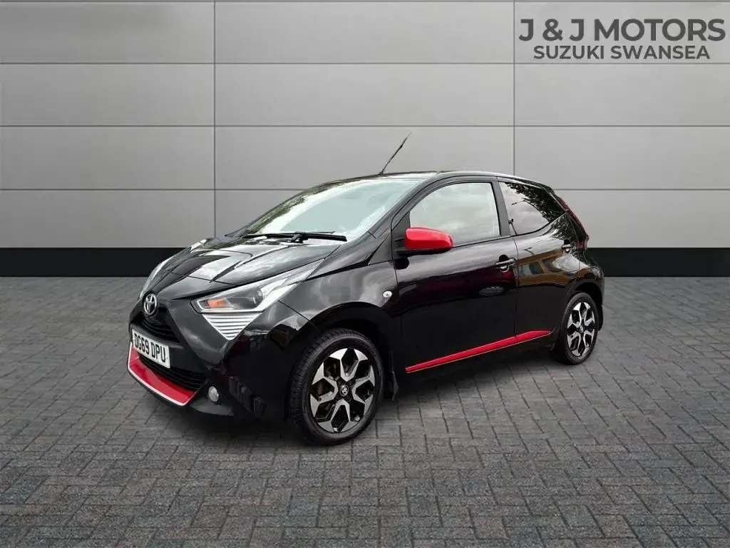 Used Toyota Aygo Trend 72 HP (52 kW) 2019 Black Hatchback