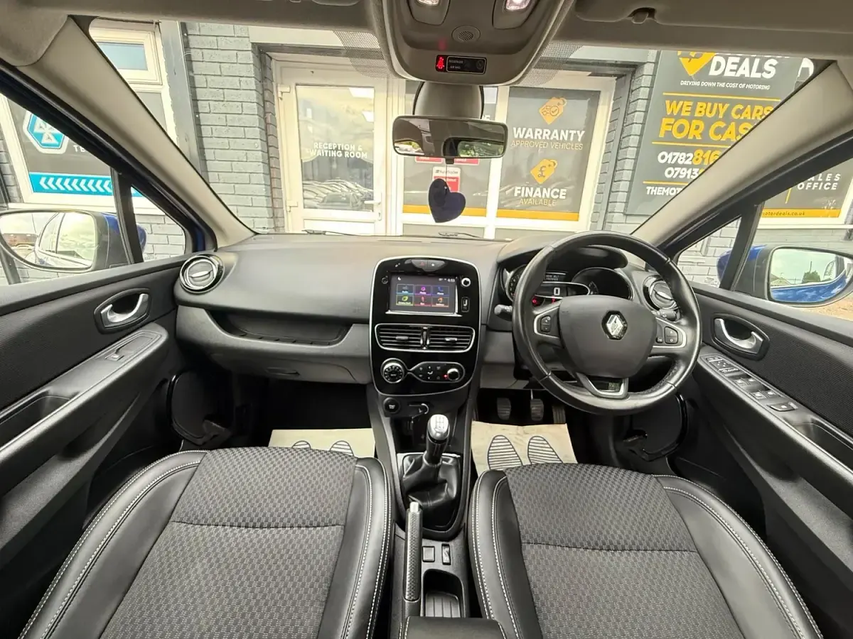 Used Renault Clio Dynamique 2018 Blue Hatchback