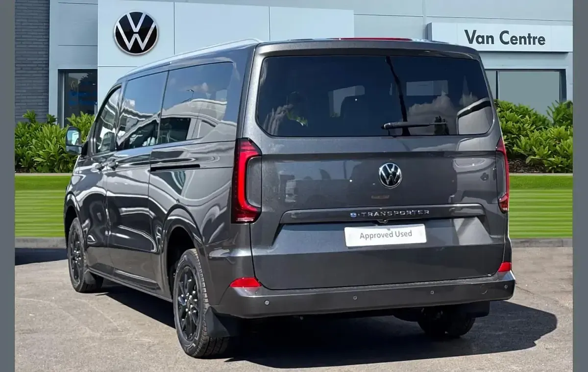 New VW T7 Style 210 kW (286 HP) 2026 Grey Van