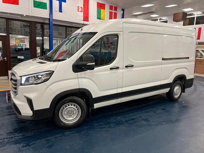 Used Maxus V90 163 HP (119 kW) 2021 White Van