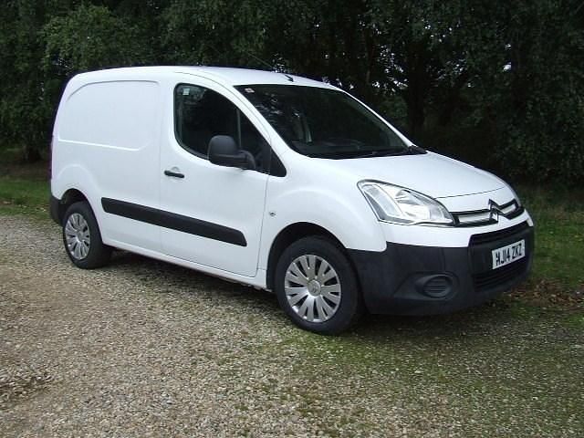 White Used 2014 Citroën Berlingo MPV | £2,750 (Fair price) - Image 1/4