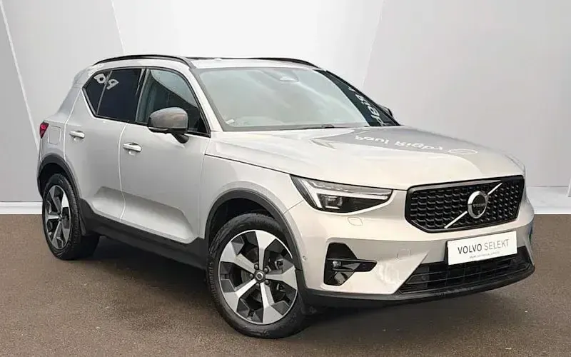 Używany Volvo XC40 Ultimate 163 KM (119 kW) 2023 SUV