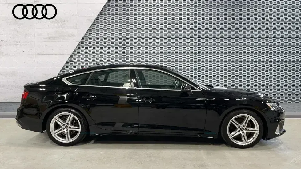 Usado Audi A5 Sportback Sport 150 CV (110 kW) 2024 Negro Utilitario