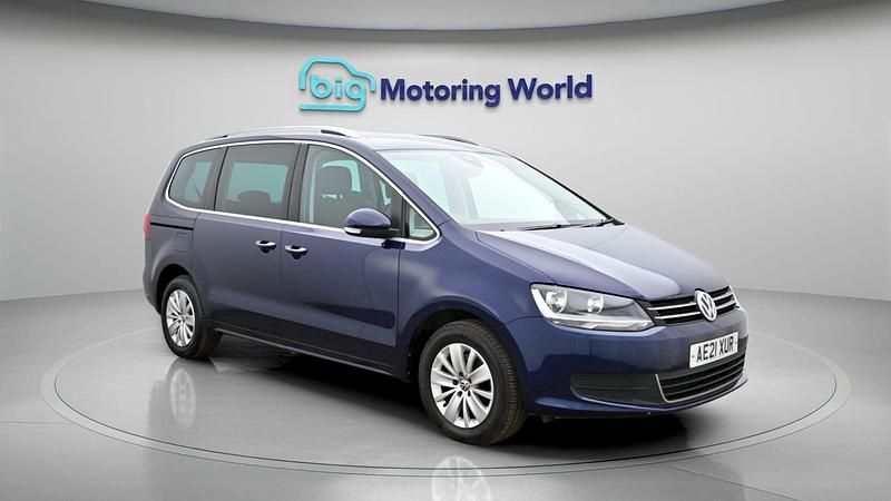 Used VW Sharan SE 150 HP (110 kW) 2021 Blue MPV