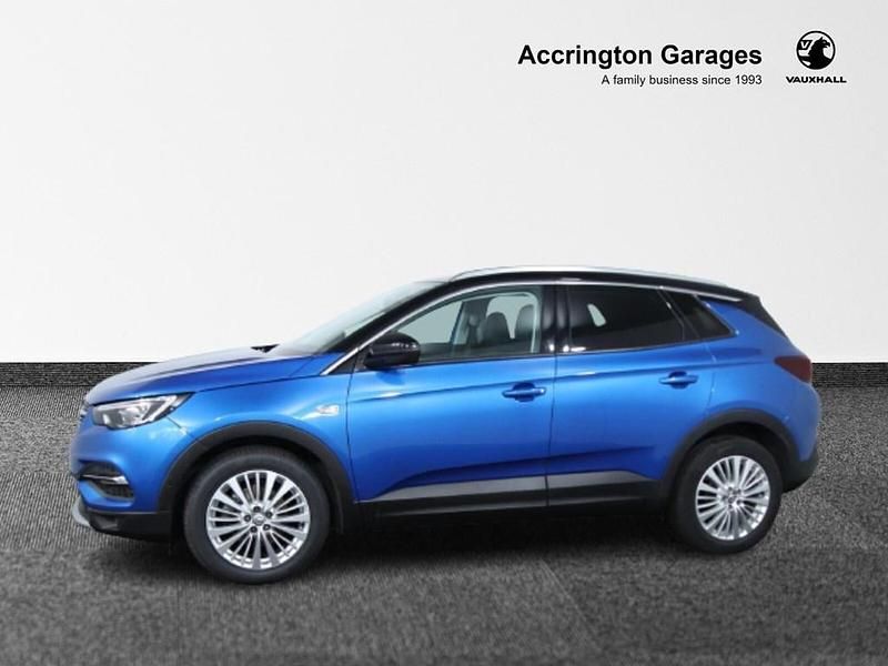 Used Vauxhall Grandland X Business Edition 130 HP (95 kW) 2020 Topaz blue SUV