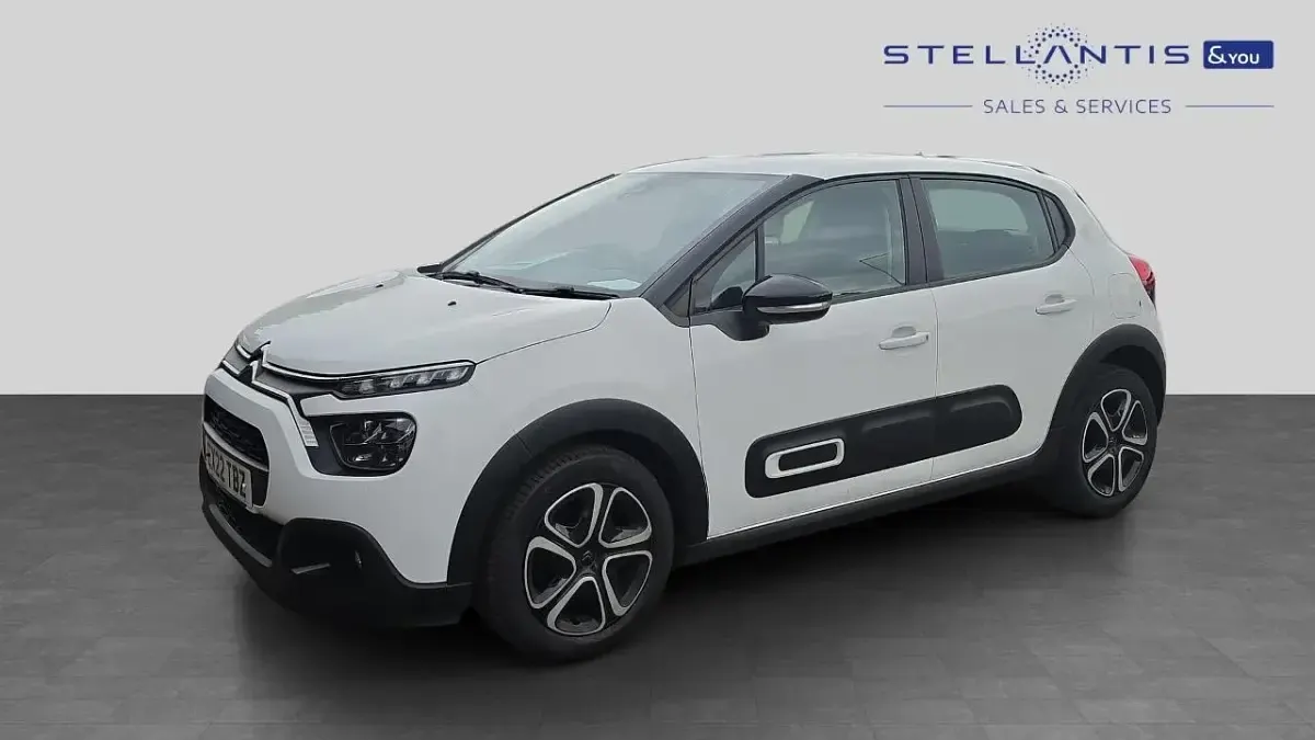 Used Citroën C3 PureTech 82 HP (60 kW) 2022 White Hatchback