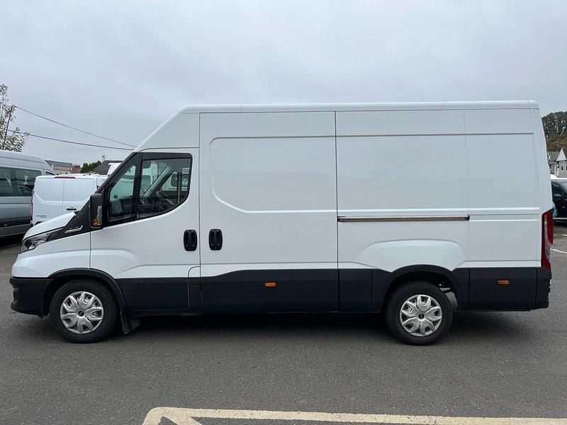 Begagnad Iveco Daily 2022 Vit Van