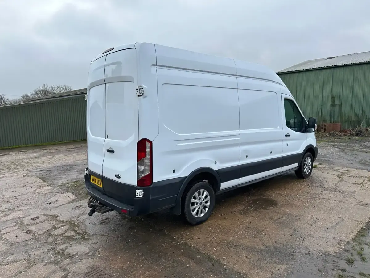 Begagnad Ford Transit 100 HK (73 kW) 2014 Vit Van
