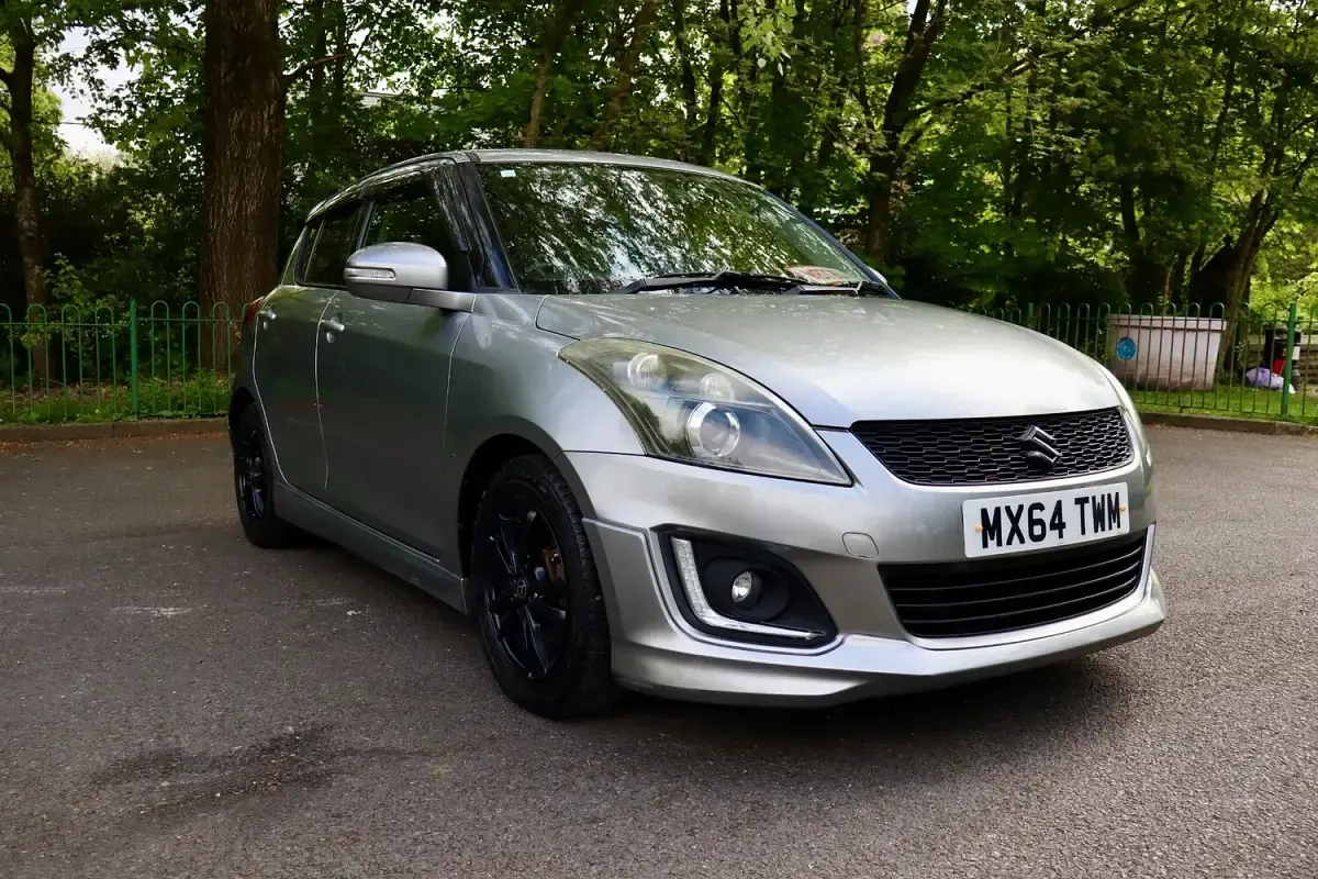 Used Suzuki Swift 94 HP (69 kW) 2014 Grey Hatchback