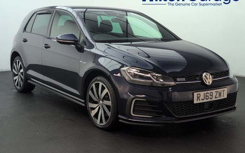 Used 2020 VW Golf VII Advance Hatchback | £15,900 (Fair price) - Image 1/4