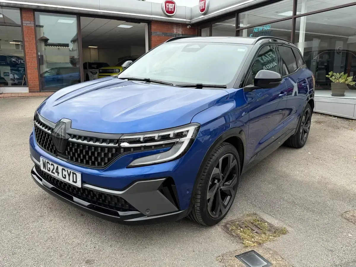 Used Renault Austral Techno Esprit Alpine 200 HP (147 kW) 2024 Blue/black SUV