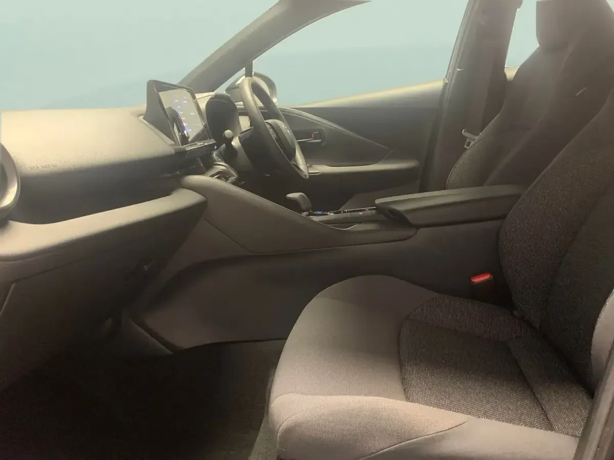 Nowe Toyota C-HR 140 KM (102 kW) 2025 Niebieski SUV